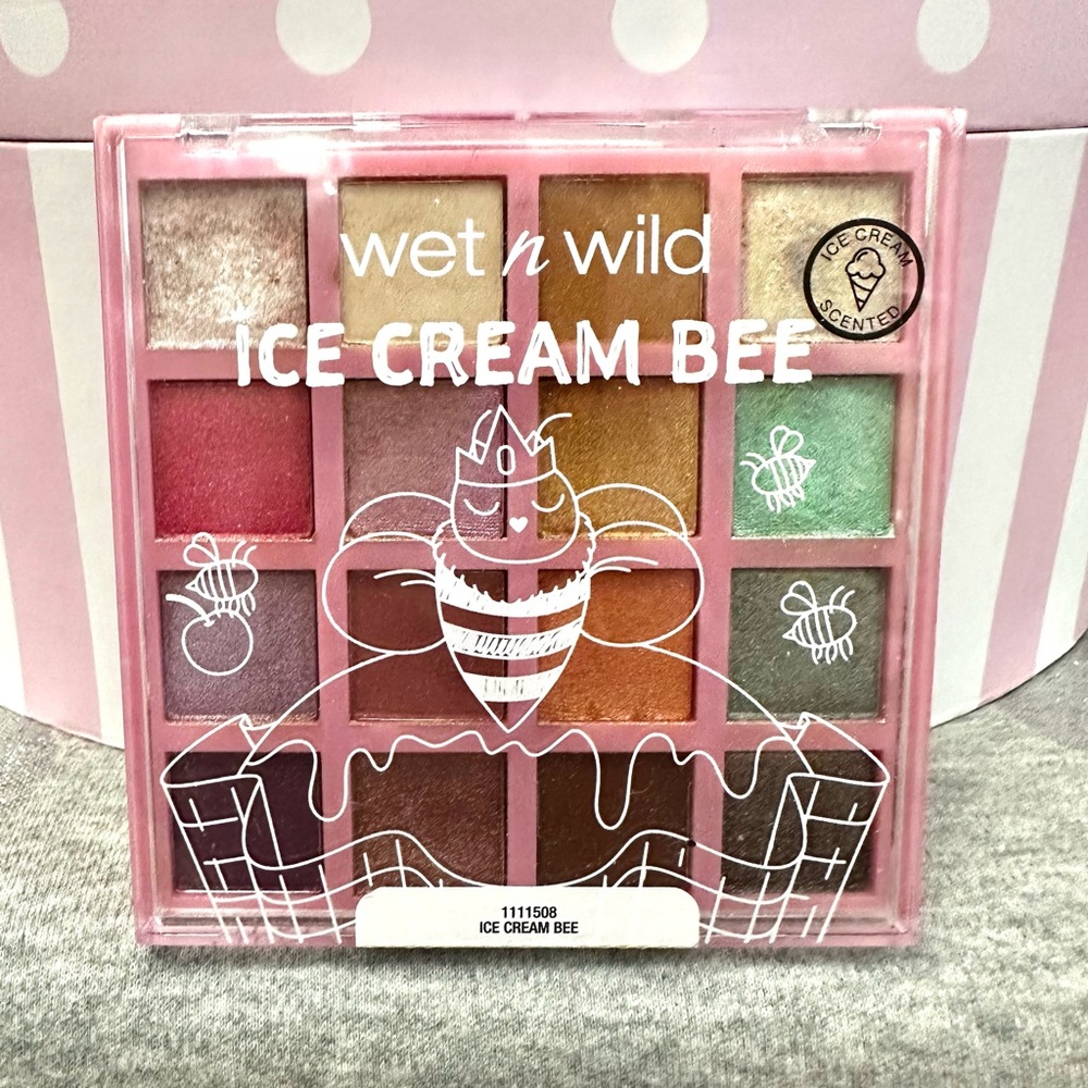 Wet n Wild Ice Cream Bee Shadow Palette
